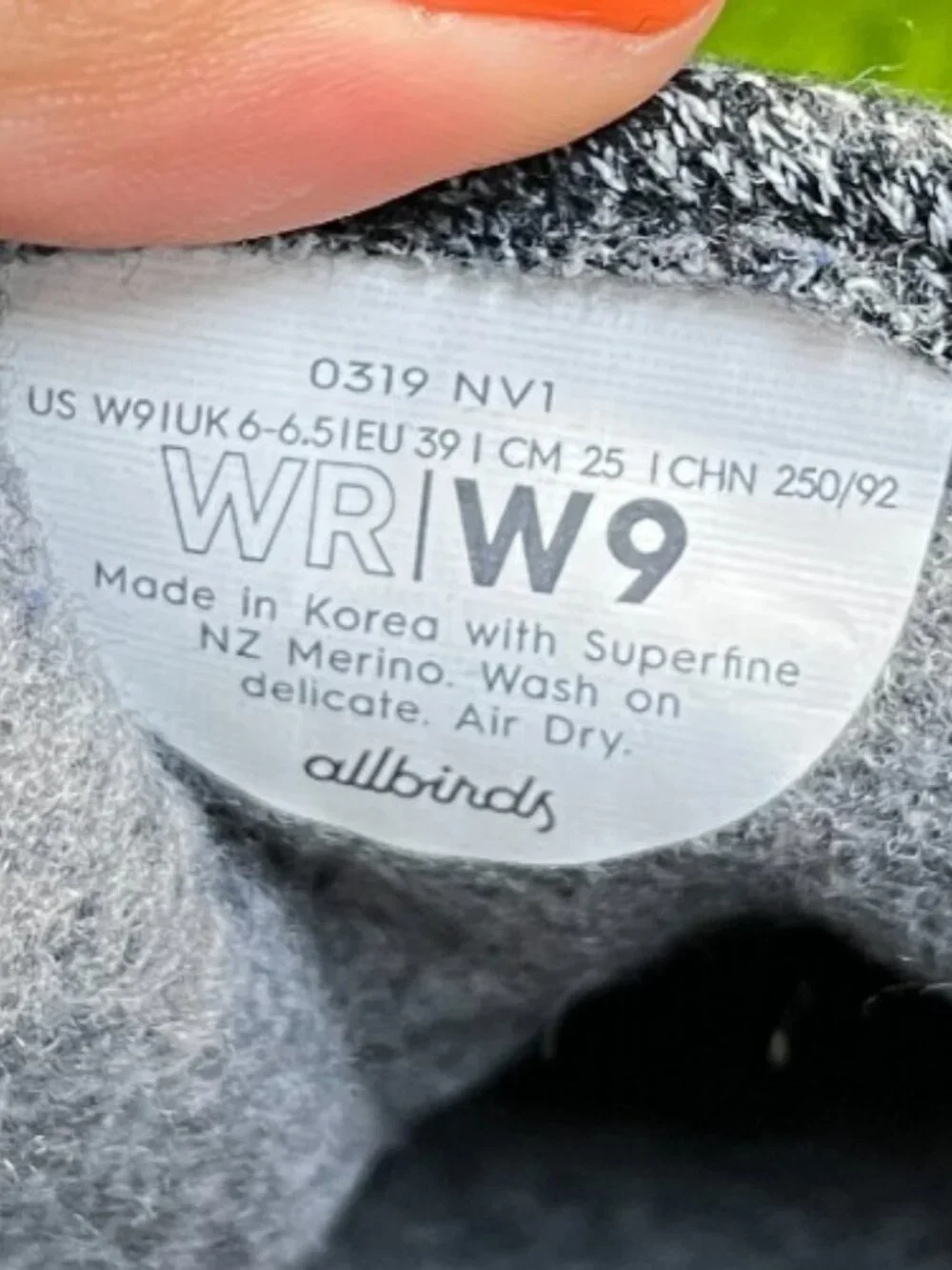 Allbirds‎ Wool Runners Womens Size 9 Gray White Athletic Walking Shoes Sneakers